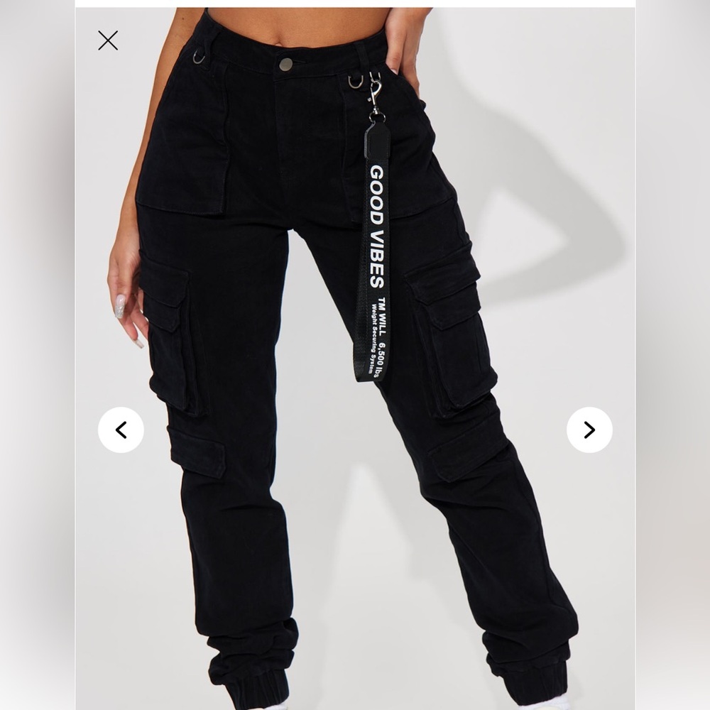 Never worn fashion nova black cargo joggers